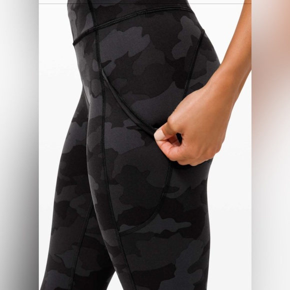 Lululemon Invigorate High-Rise Tight 25"
Heritage 365 Camo Deep Coal Multi Sz 8 - Picture 8 of 10